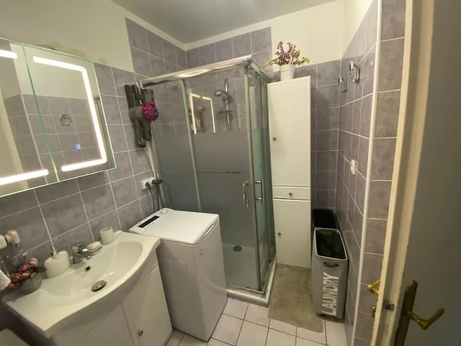 2 Room Flat With Sea View, Private Parking, Swimming Pool, And Ac Cagnes-sur-Mer Apartment
