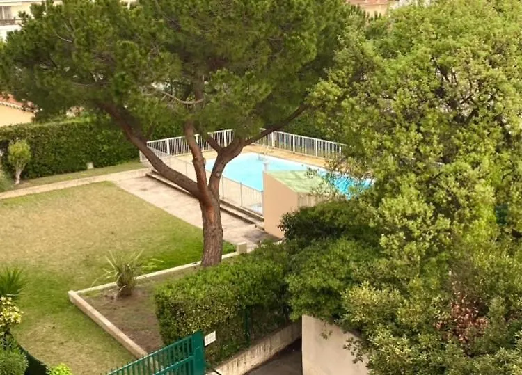 2 Room Flat With Sea View, Private Parking, Swimming Pool, And Ac Cagnes-sur-Mer